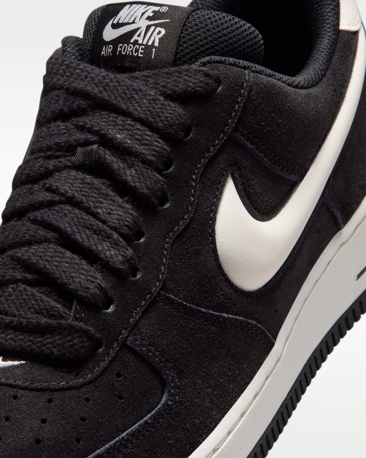 Παπούτσια Nike Air Force 1 '07 LV8
